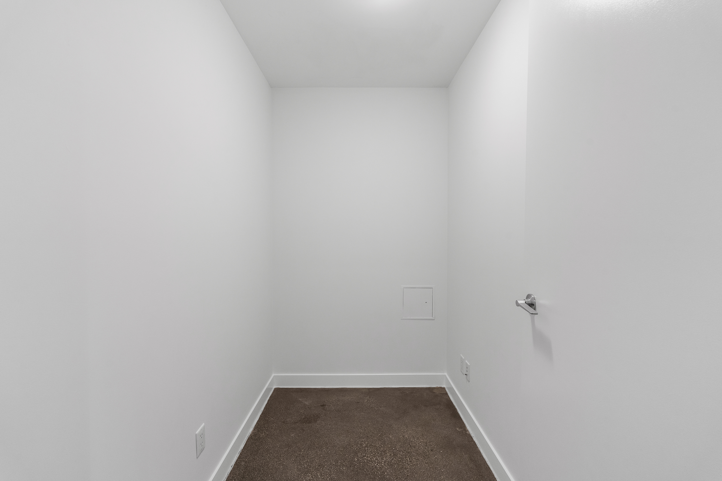 #417 – 256 E. 2nd Avenue